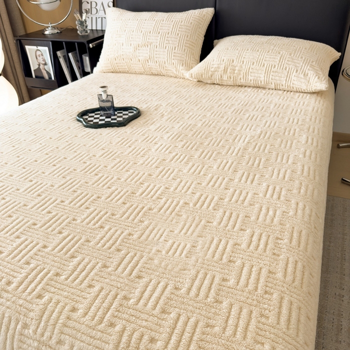 91家纺网 家纺一手货源 找家纺 欧邦2025新款提花舒棉绒塔芙绒床笠跨境-场景二 床笠款-暖米杏