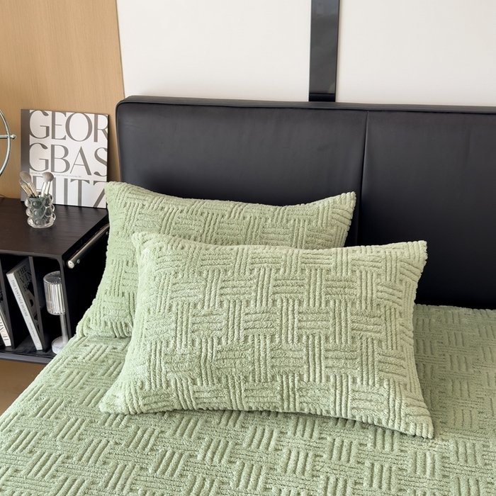 91家纺网 家纺一手货源 找家纺 欧邦2025新款提花舒棉绒塔芙绒床笠跨境-场景二 床笠款-青木绿