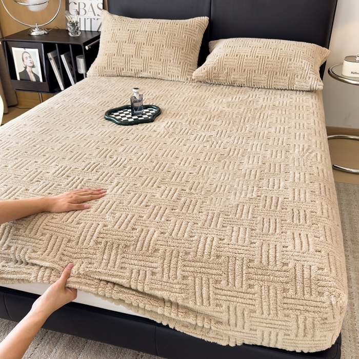 91家纺网 家纺一手货源 找家纺 欧邦2025新款提花舒棉绒塔芙绒床笠跨境-场景二 床笠款-深卡其