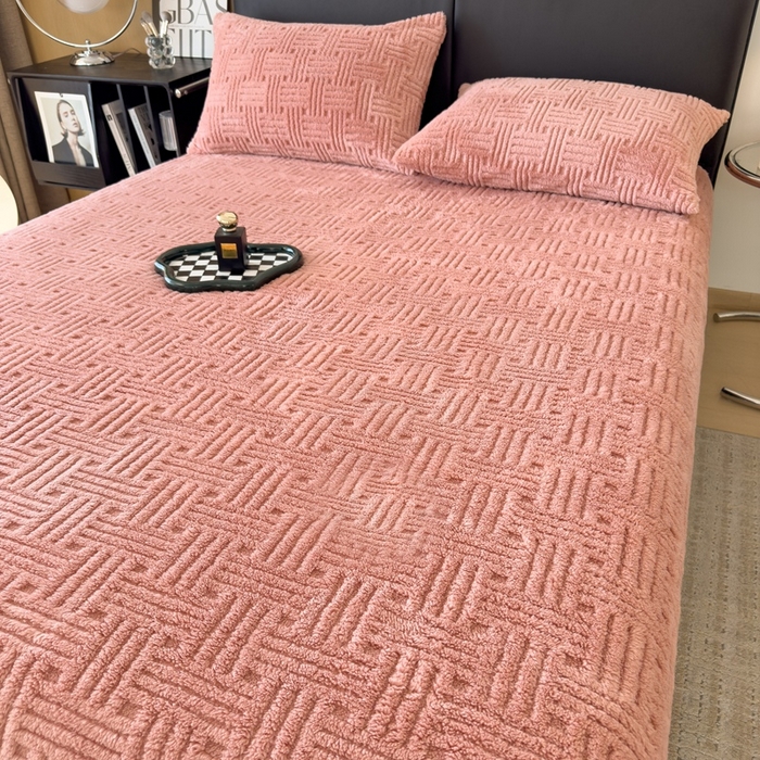 91家纺网 家纺一手货源 找家纺 欧邦2025新款提花舒棉绒塔芙绒床笠跨境-场景二 床笠款-桃粉