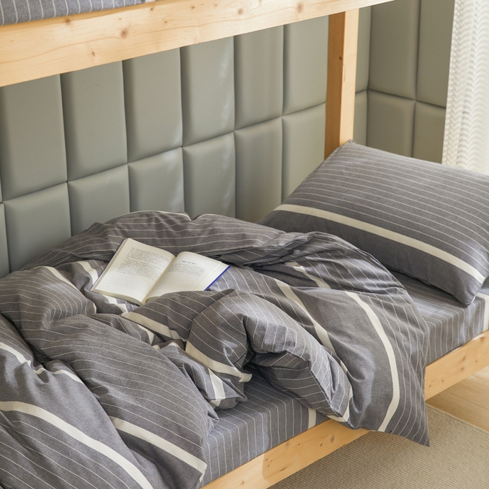 91家纺网 家纺一手货源 找家纺 柠萌家居 2025年最新款学生宿舍全棉无印风A类良品宿舍上下铺三件套 光阴灰