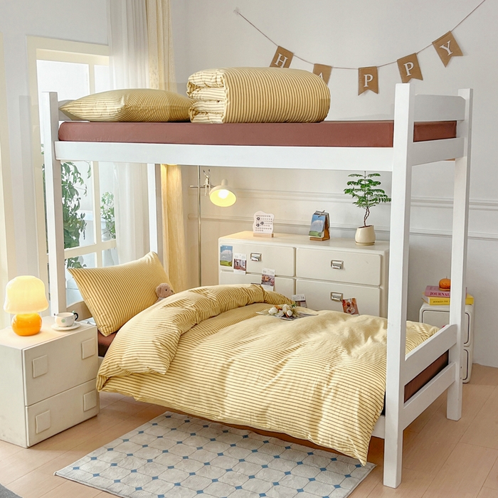 91家纺网 家纺一手货源 找家纺 柠萌家居 2025年最新款学生宿舍全棉无印风A类良品宿舍上下铺三件套 黄咖条