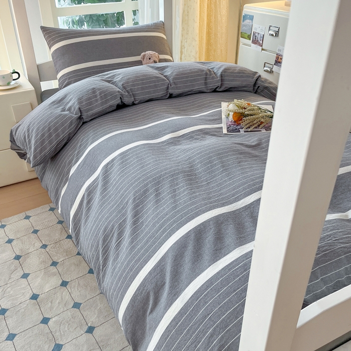 91家纺网 家纺一手货源 找家纺 柠萌家居 2025年最新款学生宿舍全棉无印风A类良品宿舍上下铺三件套 宽双线冷灰