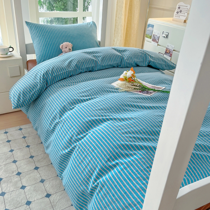 91家纺网 家纺一手货源 找家纺 柠萌家居 2025年最新款学生宿舍全棉无印风A类良品宿舍上下铺三件套 蓝咖条