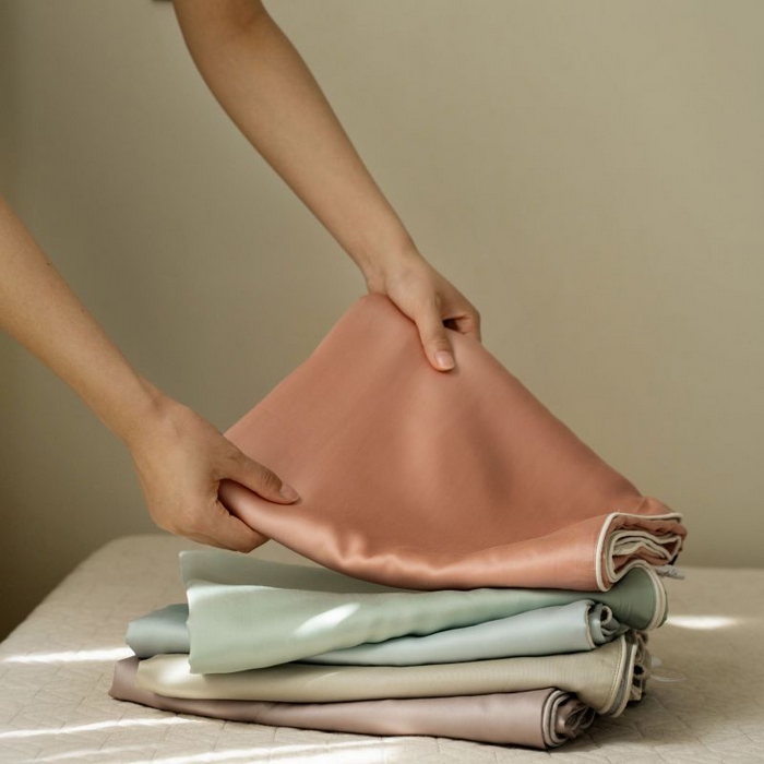 91家纺网 家纺一手货源 找家纺 咏绒家纺工厂店 2025新款A类奥地利进口天丝盖毯系列 -风格一 组合