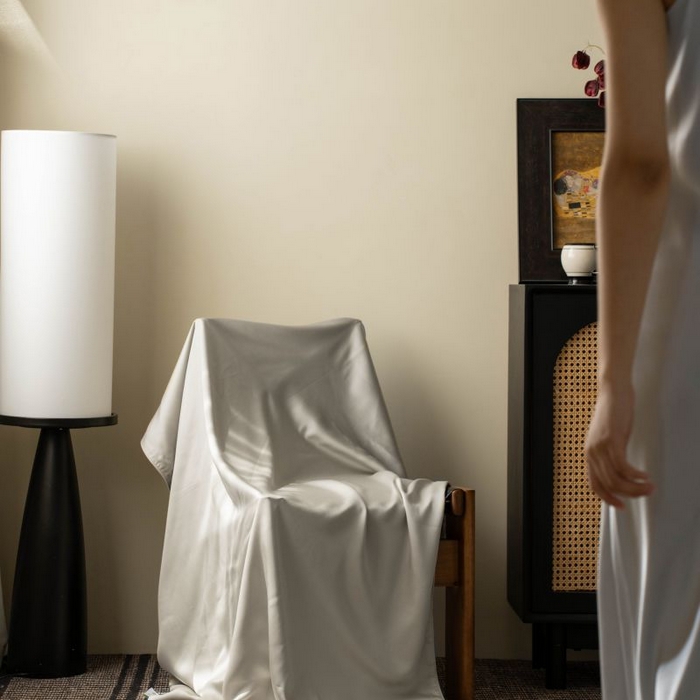 91家纺网 家纺一手货源 找家纺 咏绒家纺工厂店 2025新款A类奥地利进口天丝盖毯系列 -风格一 云间青绿