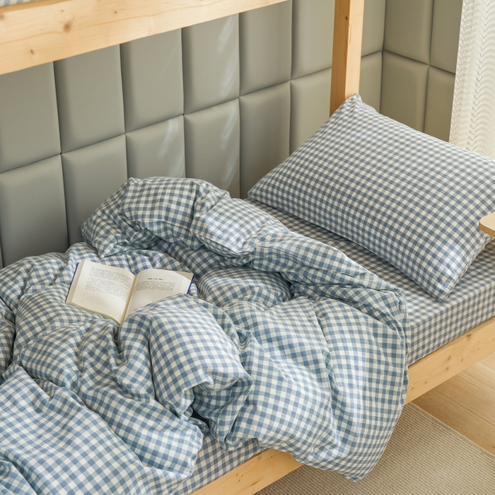 91家纺网 家纺一手货源 找家纺 柠萌家居 2025年最新款学生宿舍全棉无印风A类良品宿舍上下铺三件套 小兰格