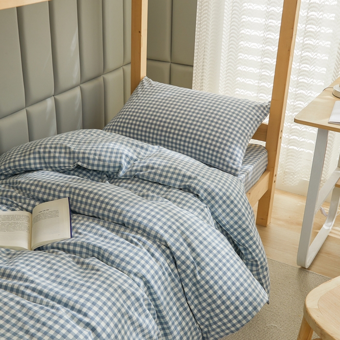 91家纺网 家纺一手货源 找家纺 柠萌家居 2025年最新款学生宿舍全棉无印风A类良品宿舍上下铺三件套 小兰格