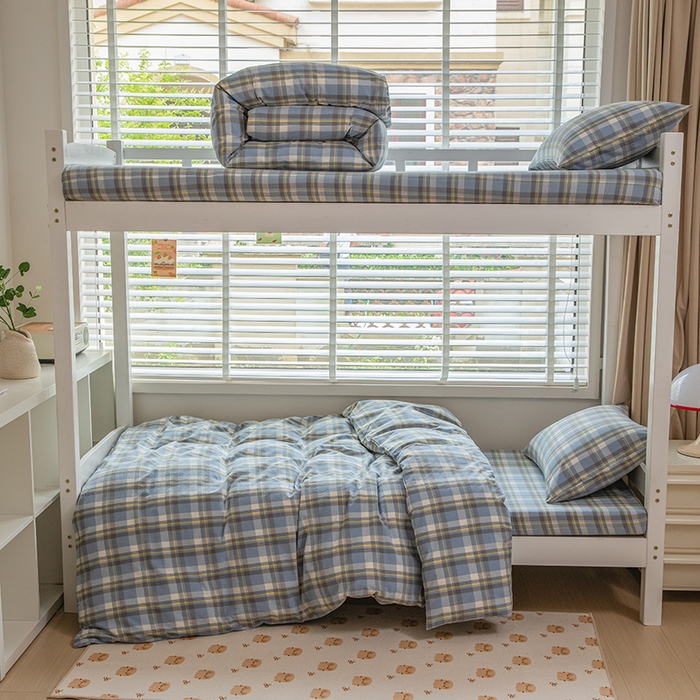 91家纺网 家纺一手货源 找家纺 柠萌家居 2025年最新款学生宿舍全棉无印风A类良品宿舍上下铺三件套 遇见兰格