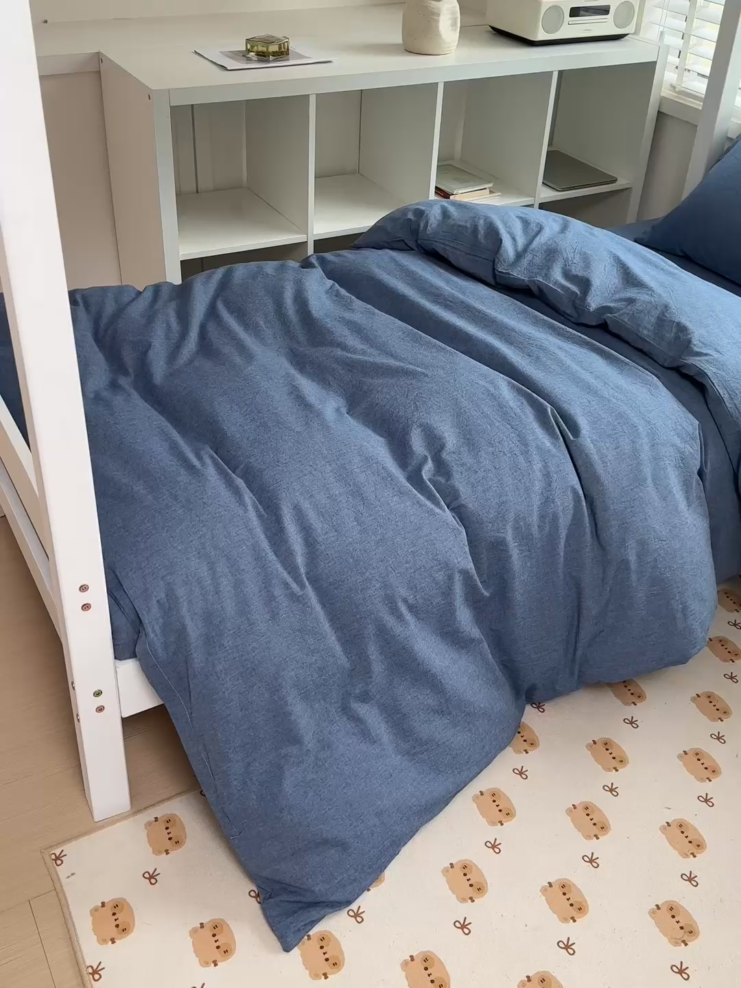 91家纺网 家纺一手货源 找家纺 柠萌家居 2025年最新款学生宿舍全棉无印风A类良品宿舍上下铺三件套 牛仔蓝