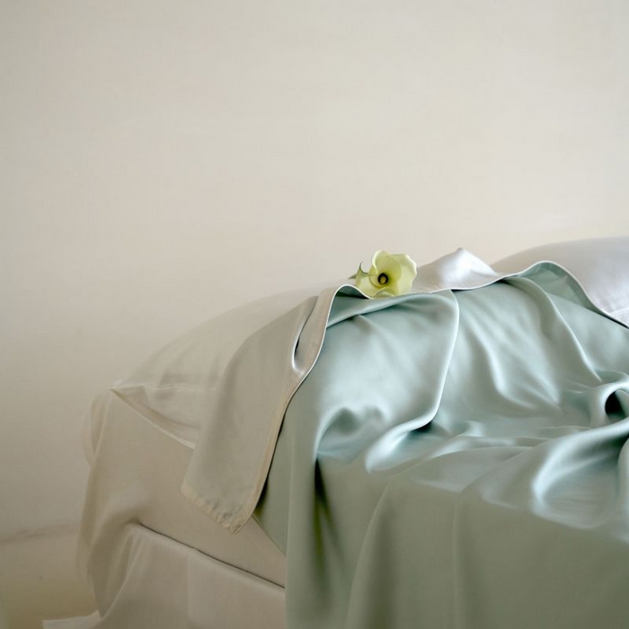 91家纺网 家纺一手货源 找家纺 咏绒家纺工厂店 2025新款A类奥地利进口天丝盖毯系列 -风格二 绿野仙踪