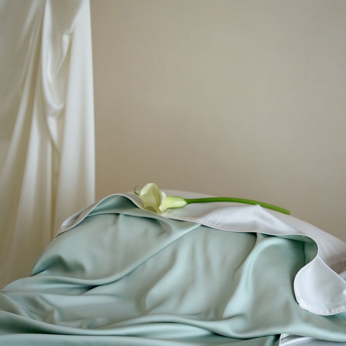 91家纺网 家纺一手货源 找家纺 咏绒家纺工厂店 2025新款A类奥地利进口天丝盖毯系列 -风格二 绿野仙踪