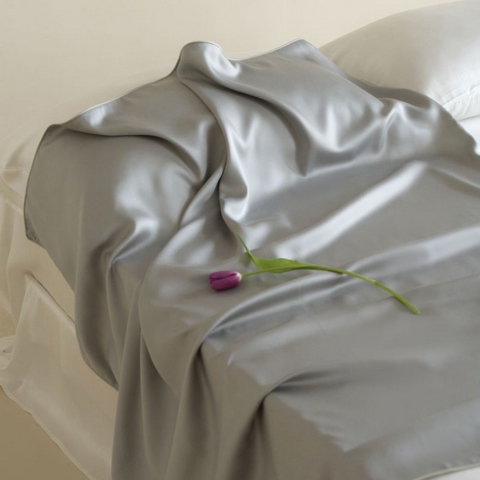 91家纺网 家纺一手货源 找家纺 咏绒家纺工厂店 2025新款A类奥地利进口天丝盖毯系列 -风格二 云间青绿