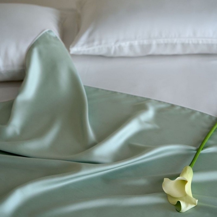 91家纺网 家纺一手货源 找家纺 咏绒家纺工厂店 2025新款A类奥地利进口天丝盖毯系列 -风格二 绿野仙踪