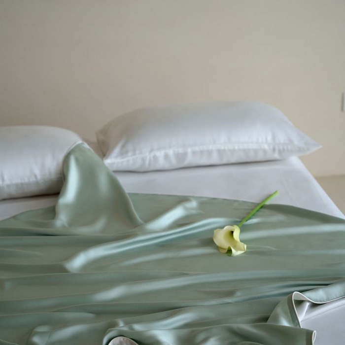 91家纺网 家纺一手货源 找家纺 咏绒家纺工厂店 2025新款A类奥地利进口天丝盖毯系列 -风格二 绿野仙踪