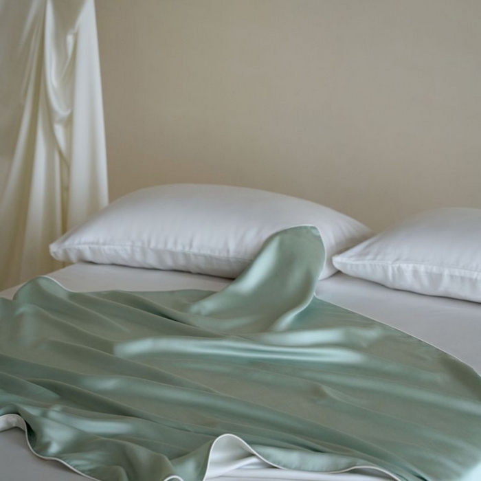 91家纺网 家纺一手货源 找家纺 咏绒家纺工厂店 2025新款A类奥地利进口天丝盖毯系列 -风格二 绿野仙踪