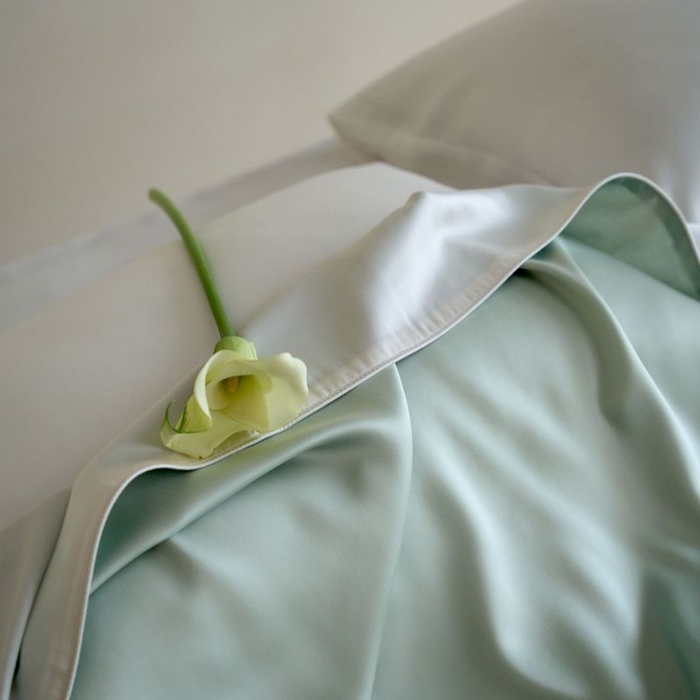 91家纺网 家纺一手货源 找家纺 咏绒家纺工厂店 2025新款A类奥地利进口天丝盖毯系列 -风格二 绿野仙踪