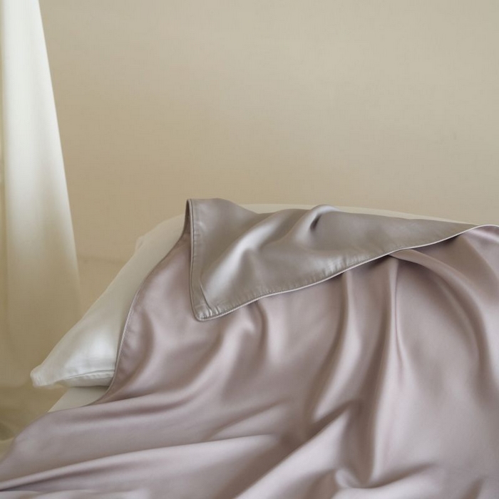 91家纺网 家纺一手货源 找家纺 咏绒家纺工厂店 2025新款A类奥地利进口天丝盖毯系列 -风格二 凝脂紫