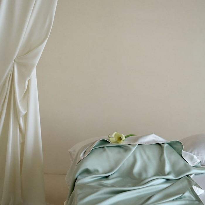 91家纺网 家纺一手货源 找家纺 咏绒家纺工厂店 2025新款A类奥地利进口天丝盖毯系列 -风格二 绿野仙踪