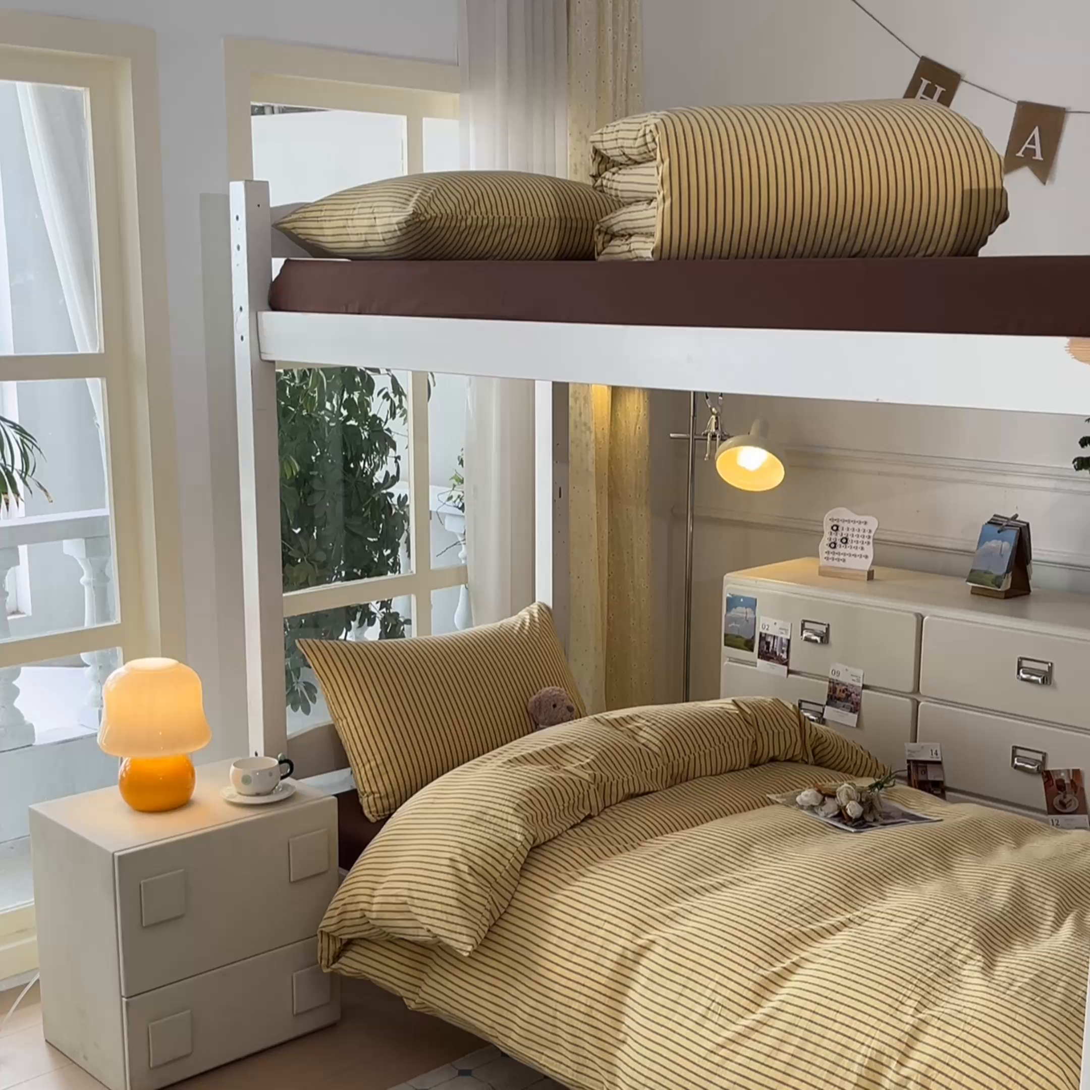 91家纺网 家纺一手货源 找家纺 柠萌家居 2025年最新款学生宿舍全棉无印风A类良品宿舍上下铺三件套 黄咖条