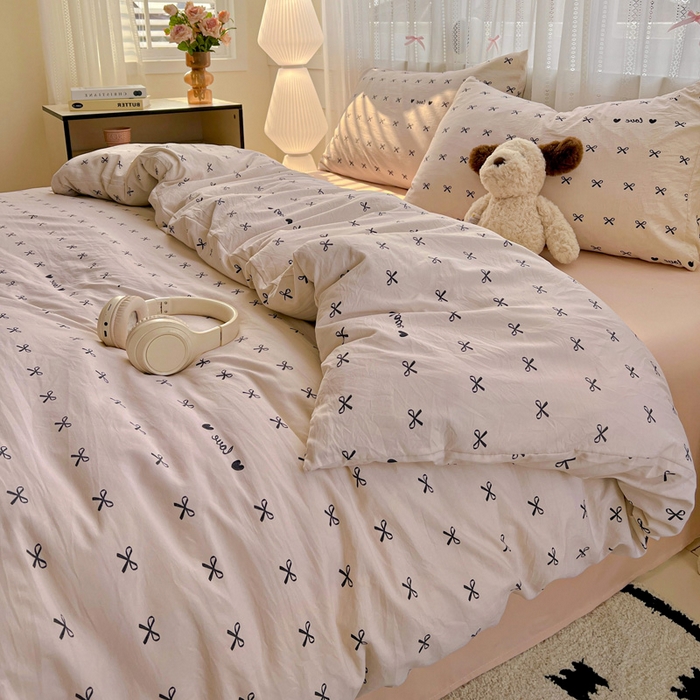 91家纺网 家纺一手货源 找家纺 朵朵家纺2025直播云感床单款三四件套水洗简约风小碎花被套床笠三四件套 蝴蝶结