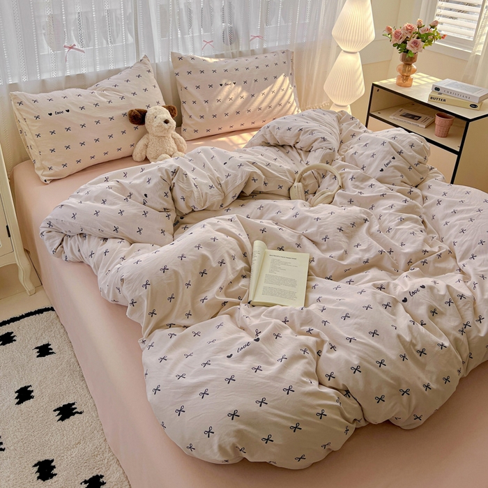 91家纺网 家纺一手货源 找家纺 朵朵家纺2025直播云感床单款三四件套水洗简约风小碎花被套床笠三四件套 蝴蝶结