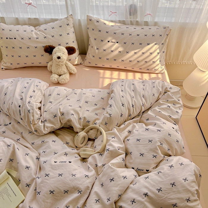 91家纺网 家纺一手货源 找家纺 朵朵家纺2025直播云感床单款三四件套水洗简约风小碎花被套床笠三四件套 蝴蝶结