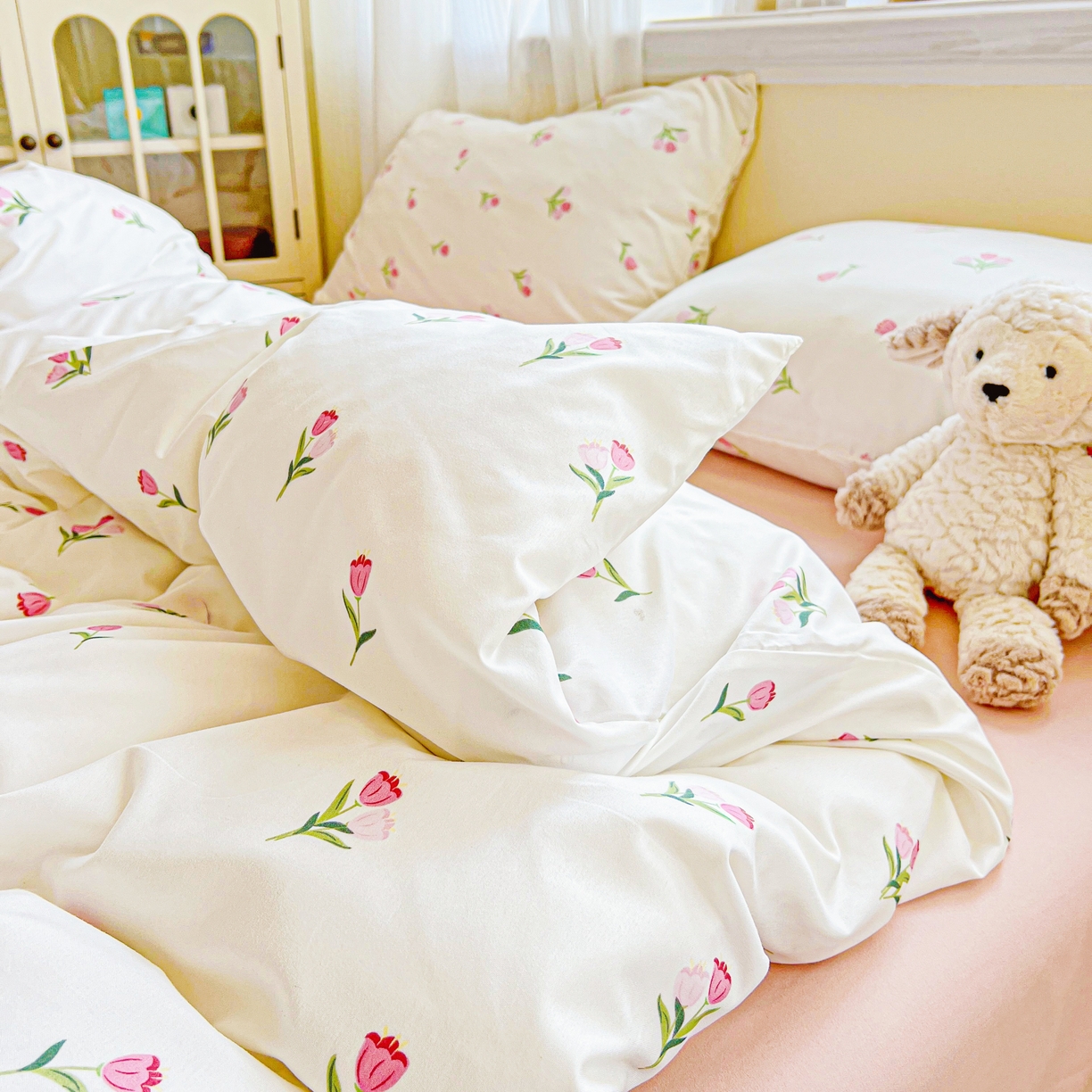 91家纺网 家纺一手货源 找家纺 朵朵家纺2025直播云感床单款三四件套水洗简约风小碎花被套床笠三四件套 郁金香