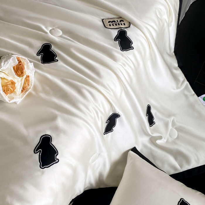 91家纺网 家纺一手货源 找家纺 （总）红嘴企鹅 2025新款冰丝夏被夏凉被空调被四件套-浪漫兔