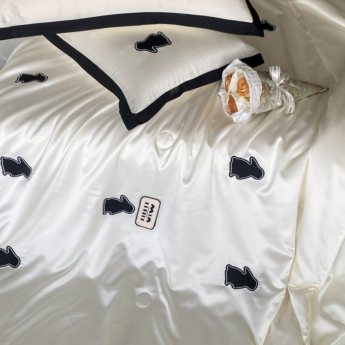 91家纺网 家纺一手货源 找家纺 （总）红嘴企鹅 2025新款冰丝夏被夏凉被空调被四件套-浪漫兔