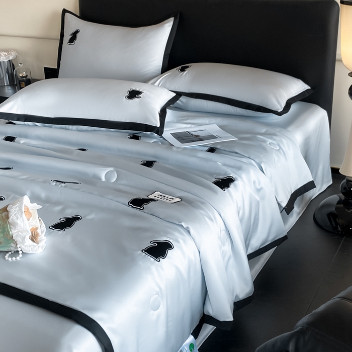 91家纺网 家纺一手货源 找家纺 红嘴企鹅 2025新款冰丝夏被夏凉被空调被四件套-浪漫兔 浪漫兔-蓝色