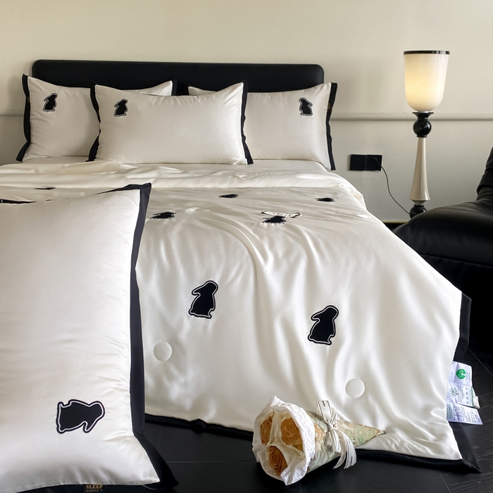 91家纺网 家纺一手货源 找家纺 红嘴企鹅 2025新款冰丝夏被夏凉被空调被四件套-浪漫兔 浪漫兔-白色