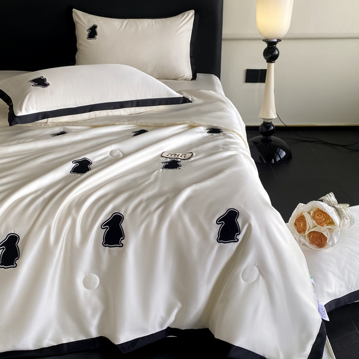 91家纺网 家纺一手货源 找家纺 红嘴企鹅 2025新款冰丝夏被夏凉被空调被四件套-浪漫兔 浪漫兔-白色