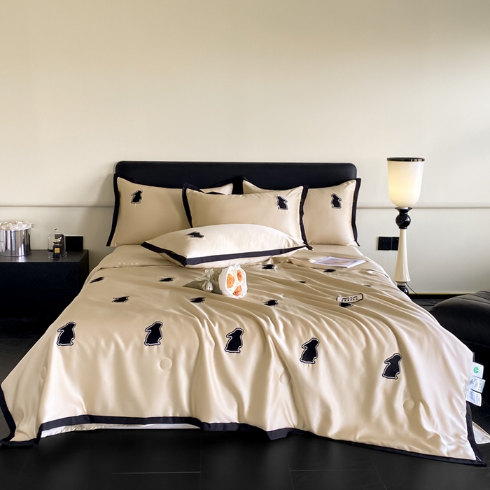 91家纺网 家纺一手货源 找家纺 红嘴企鹅 2025新款冰丝夏被夏凉被空调被四件套-浪漫兔 浪漫兔-香槟