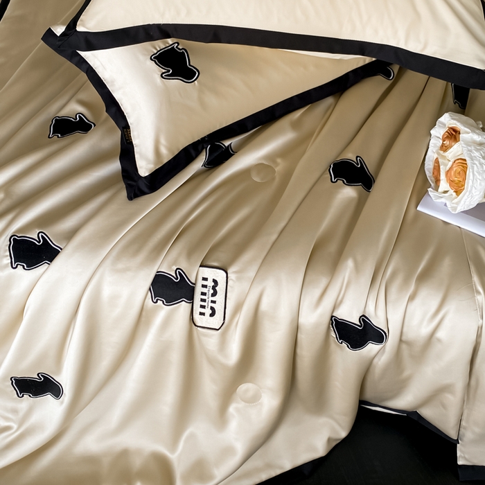 91家纺网 家纺一手货源 找家纺 红嘴企鹅 2025新款冰丝夏被夏凉被空调被四件套-浪漫兔 浪漫兔-香槟