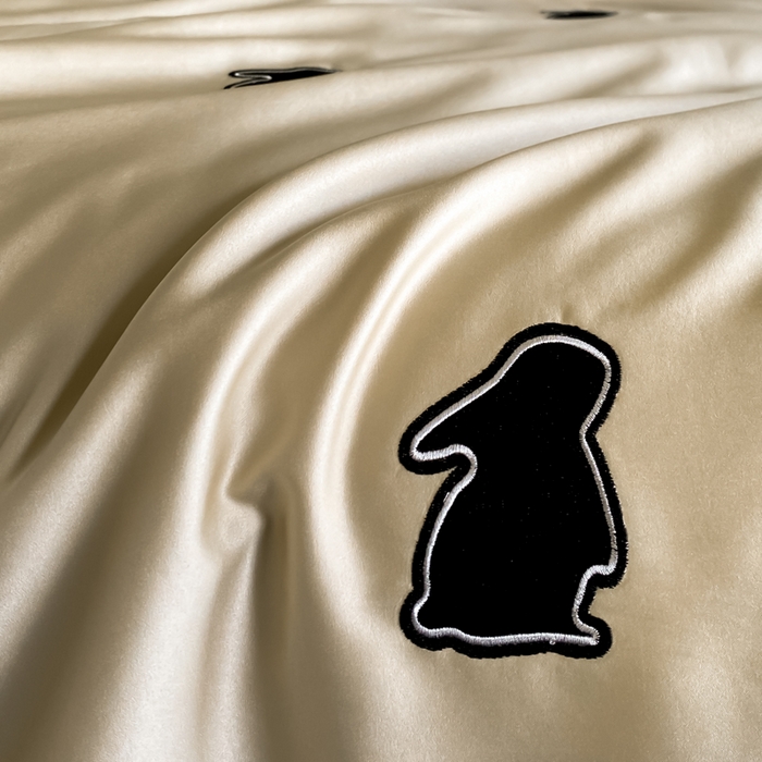 91家纺网 家纺一手货源 找家纺 红嘴企鹅 2025新款冰丝夏被夏凉被空调被四件套-浪漫兔 浪漫兔-香槟