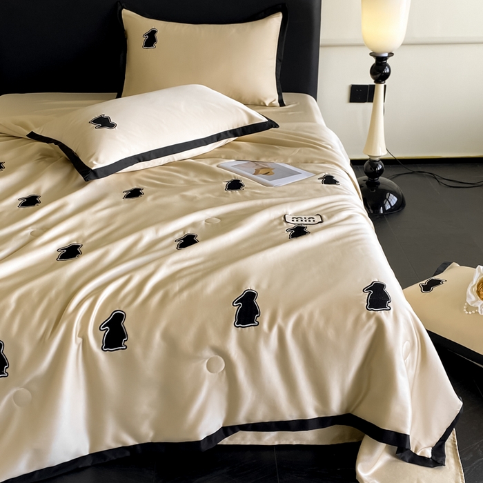 91家纺网 家纺一手货源 找家纺 红嘴企鹅 2025新款冰丝夏被夏凉被空调被四件套-浪漫兔 浪漫兔-香槟