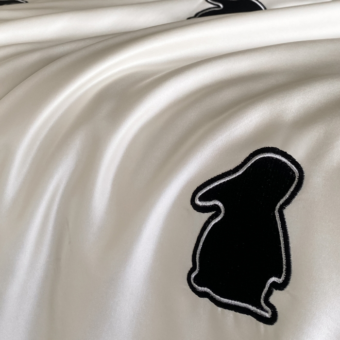 91家纺网 家纺一手货源 找家纺 红嘴企鹅 2025新款冰丝夏被夏凉被空调被四件套-浪漫兔 浪漫兔-白色