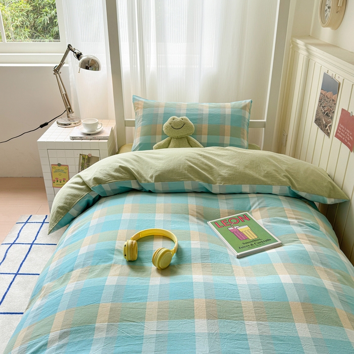 91家纺网 家纺一手货源 找家纺 玖弘家居 2025新款全棉纯棉色织水洗棉学生宿舍三件套四件套上下铺三件套 六宫格蓝绿