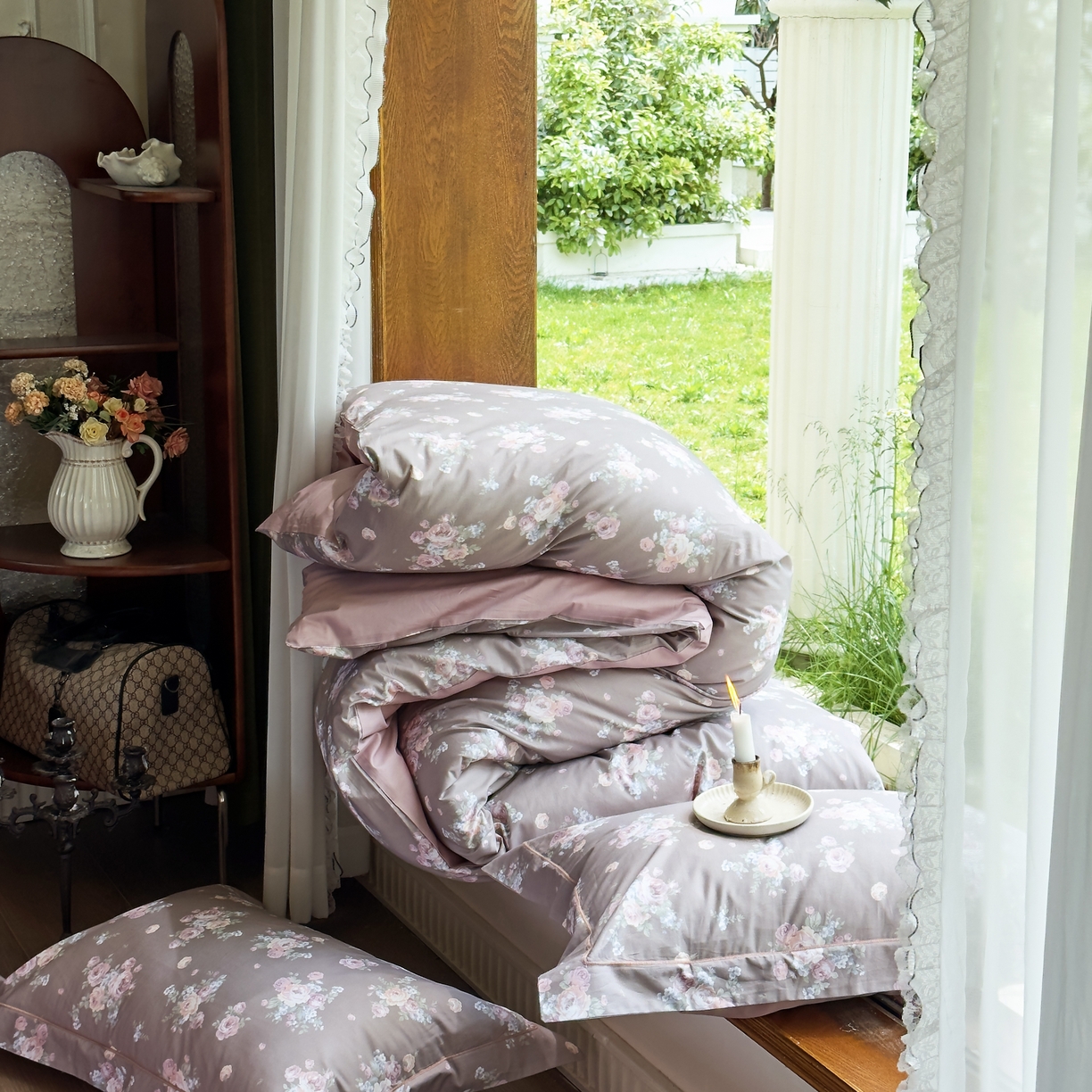 91家纺网 家纺一手货源 找家纺 由丽家纺 2025新款亲肤舒适全棉纯棉臻棉数码印花四件套系列 金溪-咖