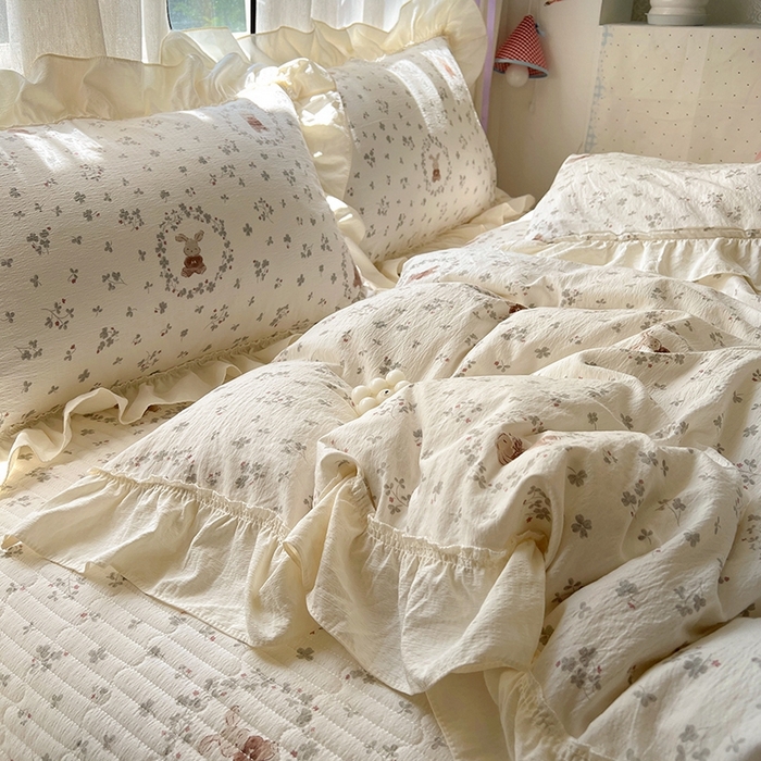 91家纺网 家纺一手货源 找家纺 美梦家纺2025新款皱皱纱花边被套床盖四件套 彼得小兔