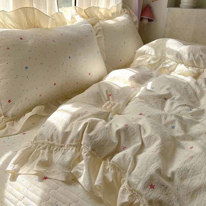 91家纺网 家纺一手货源 找家纺 美梦家纺2025新款皱皱纱花边被套床盖四件套 蜡笔画