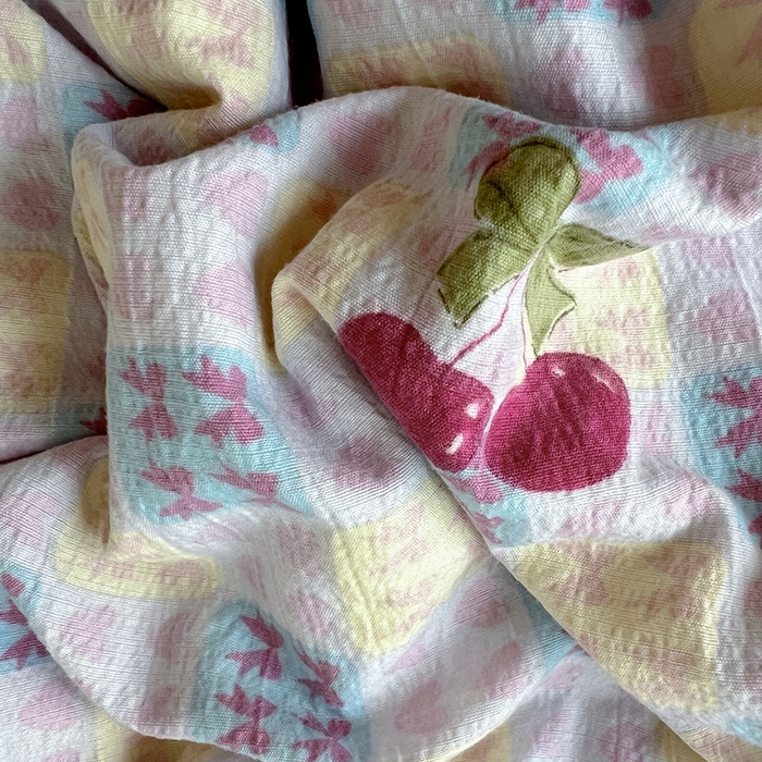 91家纺网 家纺一手货源 找家纺 美梦家纺2025新款皱皱纱花边被套床盖四件套 森田园野