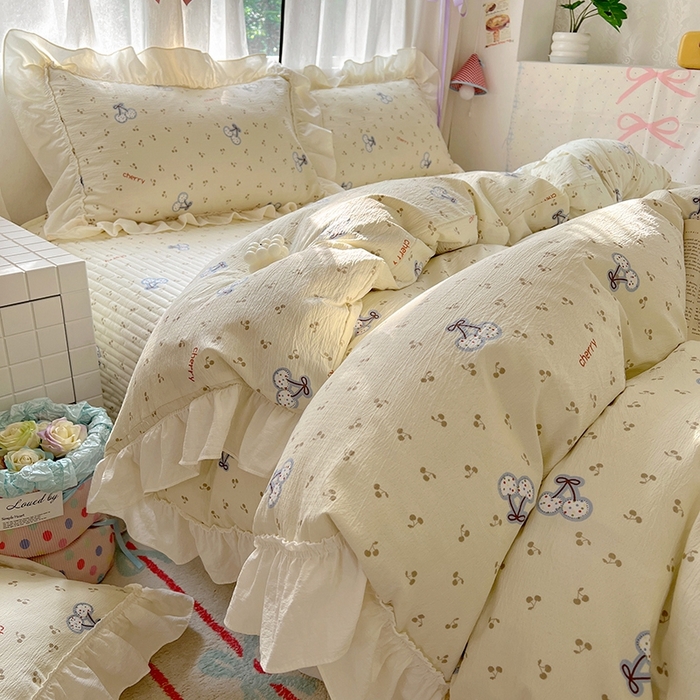 91家纺网 家纺一手货源 找家纺 美梦家纺2025新款皱皱纱花边被套床盖四件套 晚樱落海