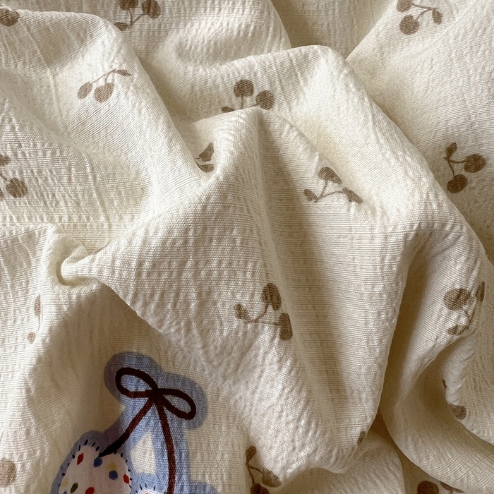 91家纺网 家纺一手货源 找家纺 美梦家纺2025新款皱皱纱花边被套床盖四件套 晚樱落海