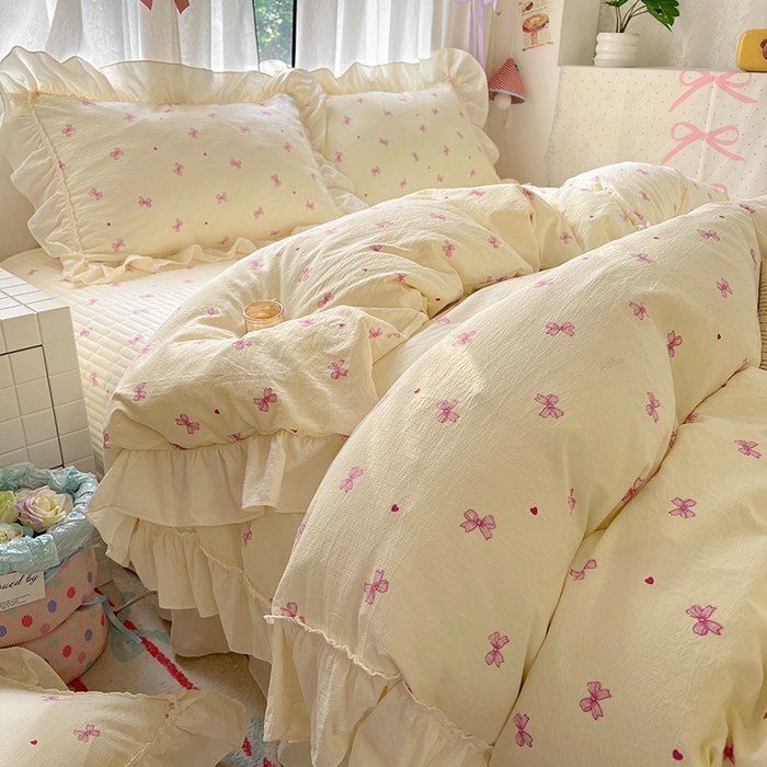 91家纺网 家纺一手货源 找家纺 美梦家纺2025新款皱皱纱花边被套床盖四件套 相思粉