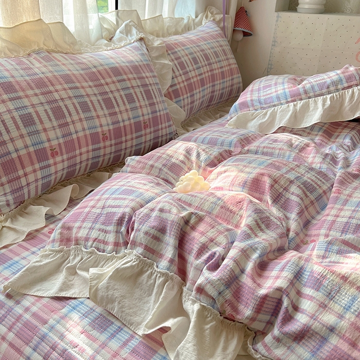 91家纺网 家纺一手货源 找家纺 美梦家纺2025新款皱皱纱花边被套床盖四件套 樱桃格格