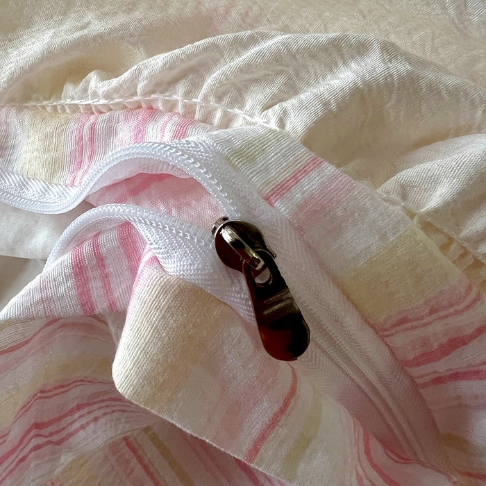 91家纺网 家纺一手货源 找家纺 美梦家纺2025新款皱皱纱花边被套床盖四件套 遇见彩虹