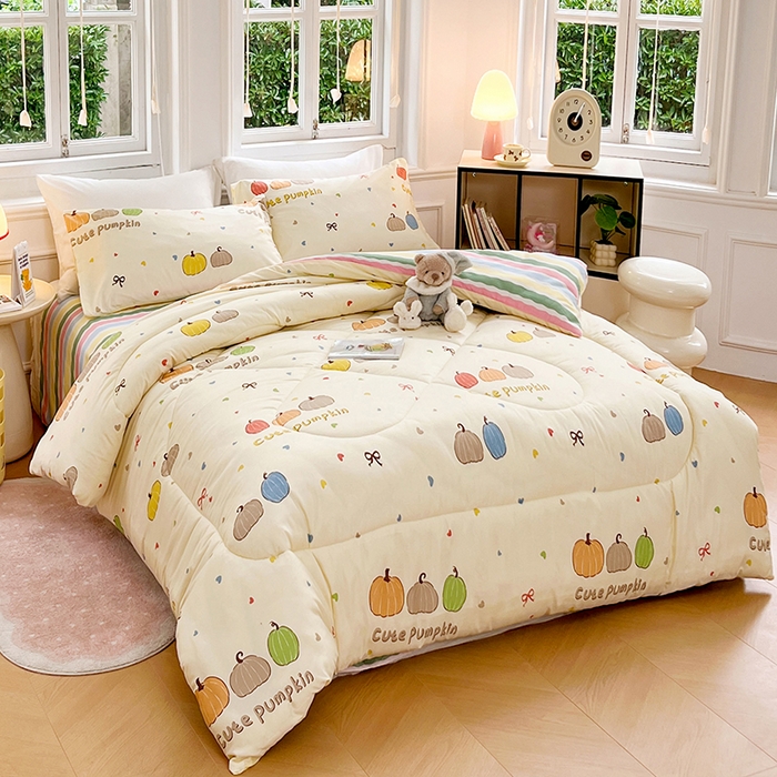 91家纺网 家纺一手货源 找家纺 VIP被业 2025新款冬被学生宿舍印花冬被上下铺多套件 南瓜派