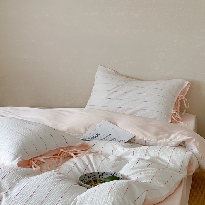 91家纺网 家纺一手货源 找家纺 小春日和2025新款皱皱纱水洗穿绳渐变工艺四件套 弥野 粉